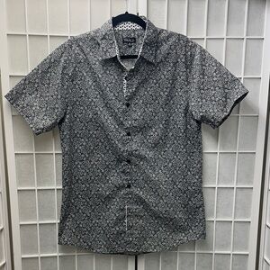 Galaxy By Harvic Monochrome Patterned Button Down Shirt Medium EUC